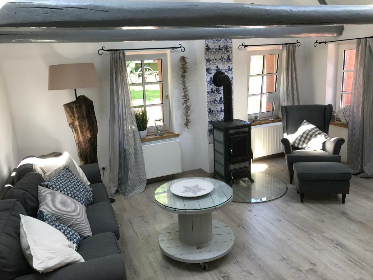 Ferienhaus Wattwurm Rysum 外观 照片