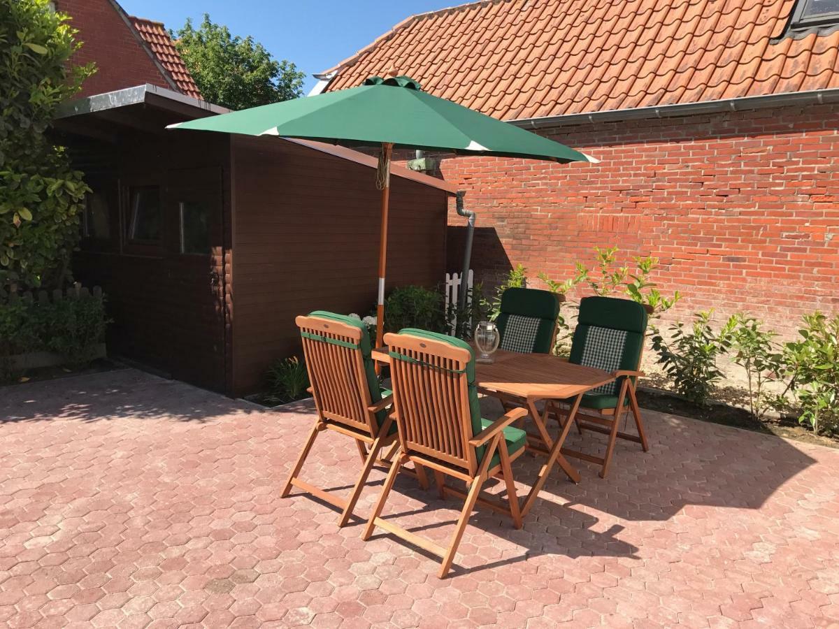 Ferienhaus Wattwurm Rysum 外观 照片