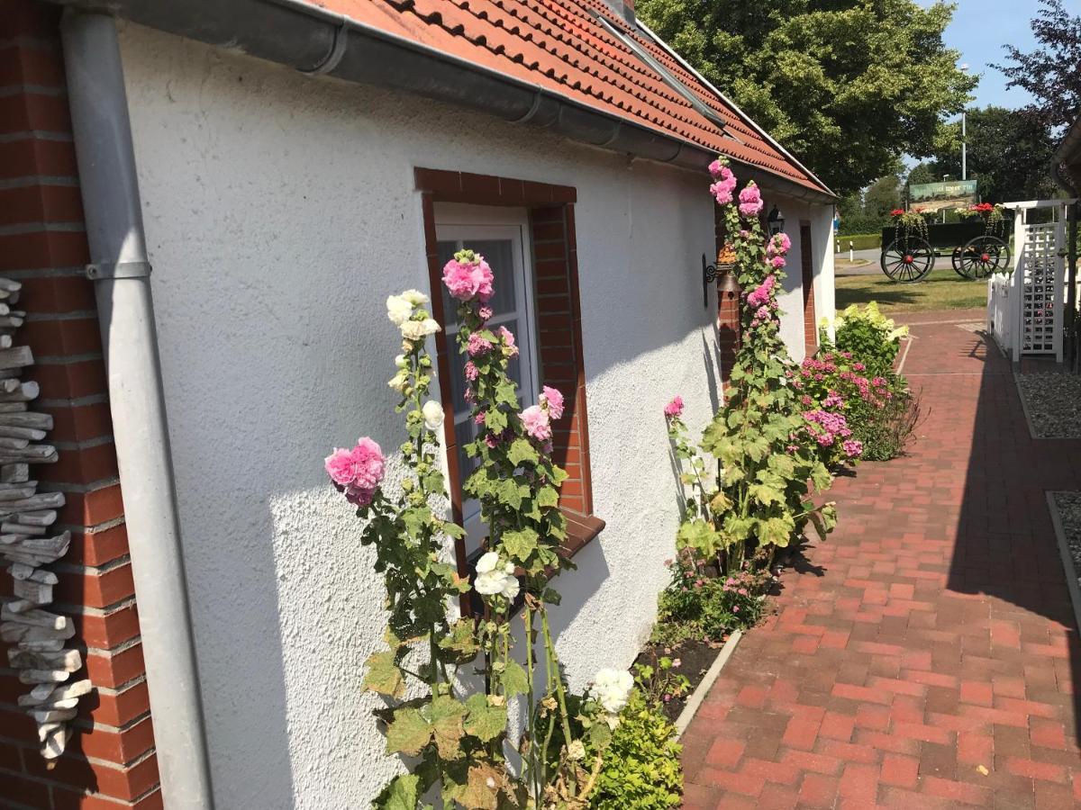 Ferienhaus Wattwurm Rysum 外观 照片